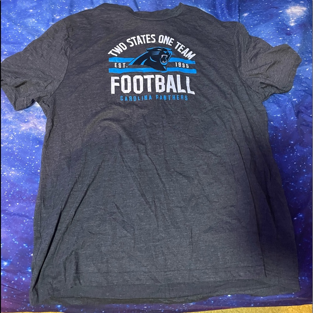 NWT!! Men’s official NFL Team Carolina Panthers Graphic T-Shirt- size XL🔥🏈